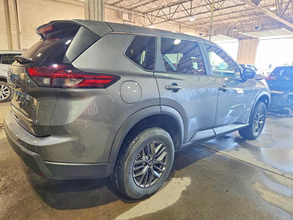 58050196 :رقم المزاد ، 5N1BT3BA6TC781533 vin ، 2026 Nissan Rogue مزاد بيع