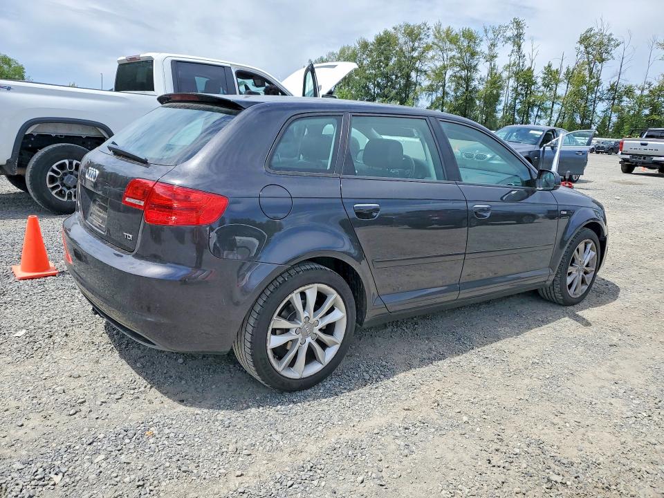 51149896 :رقم المزاد ، WAUBJAFMXDA009842 vin ، 2013 Audi A3 مزاد بيع
