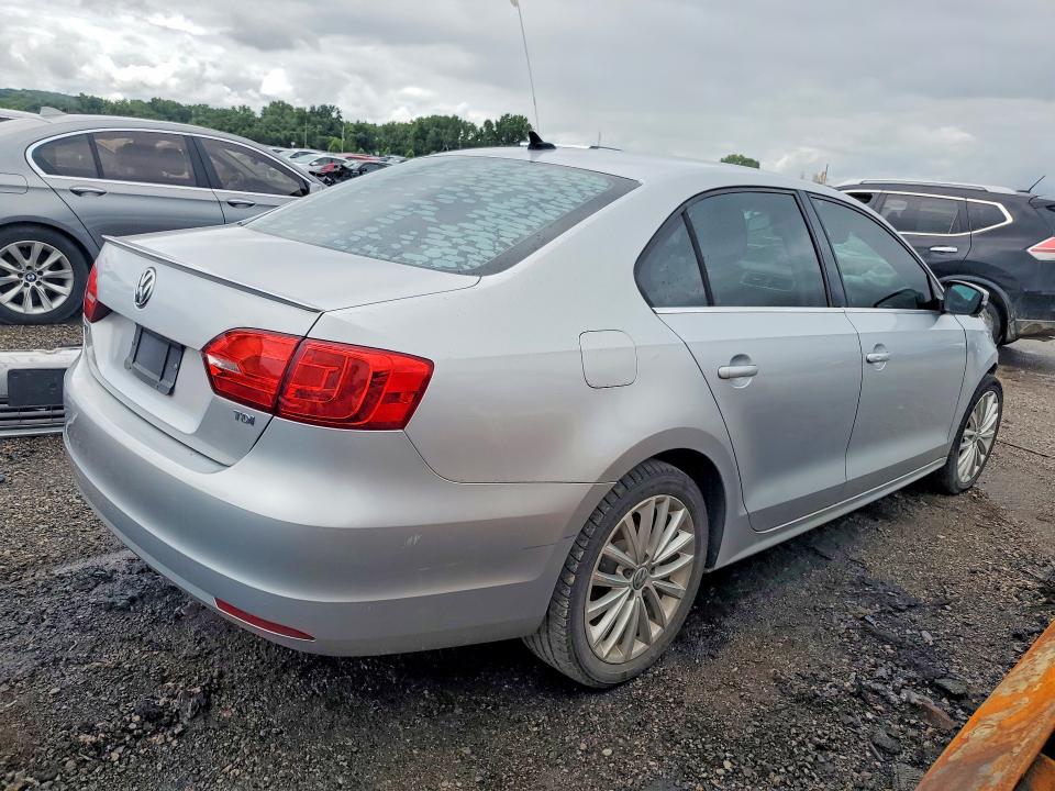 2013 Volkswagen Jetta მანქანა იყიდება აუქციონზე, vin: 3VWLL7AJXDM393042, აუქციონის ნომერი: 55173806