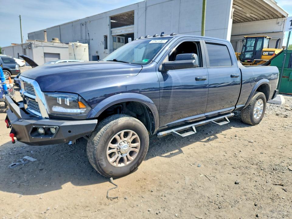 56290516 :رقم المزاد ، 3C6UR5FJ3JG170989 vin ، 2018 Ram 2500 مزاد بيع