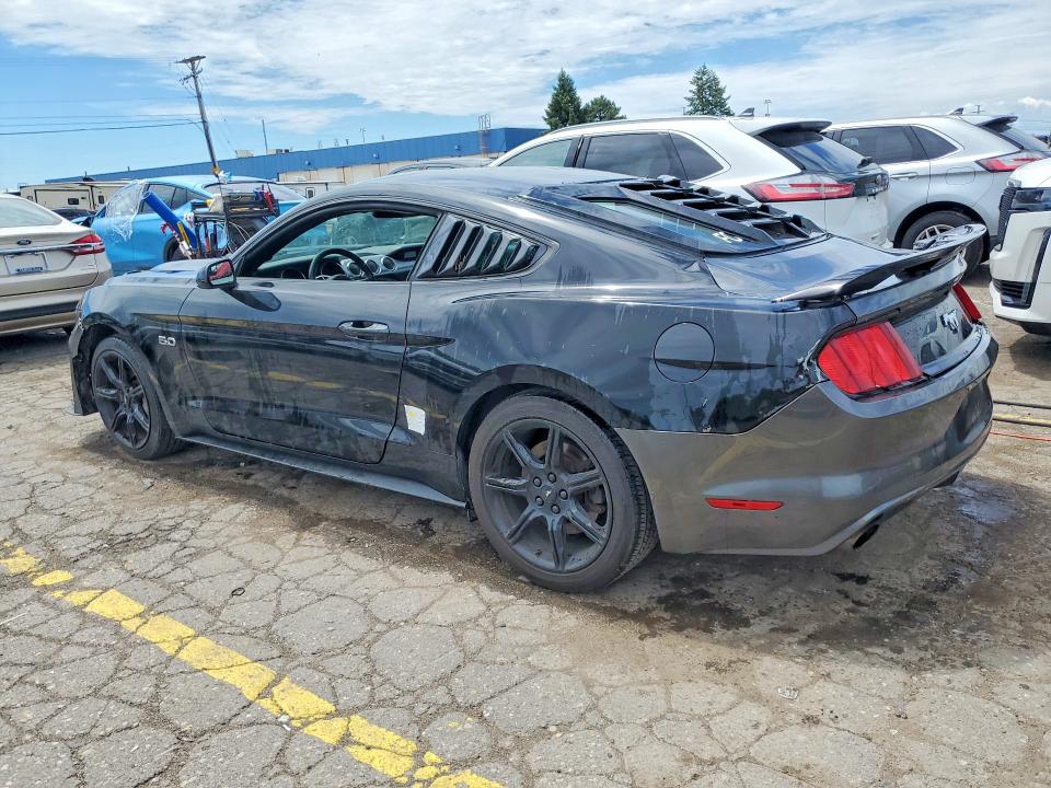 58449636 :رقم المزاد ، 1FA6P8CF8F5433782 vin ، 2015 Ford Mustang مزاد بيع