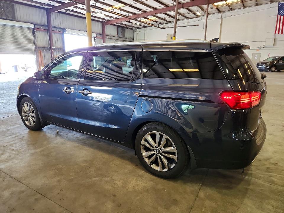2015 Kia Sedona მანქანა იყიდება აუქციონზე, vin: KNDME5C1XF6033212, აუქციონის ნომერი: 58733526
