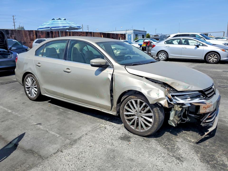 2015 Volkswagen Jetta მანქანა იყიდება აუქციონზე, vin: 3VWD17AJ0FM261274, აუქციონის ნომერი: 56164746