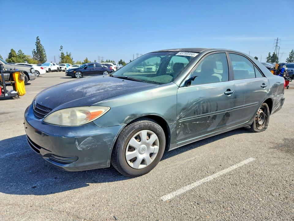 55756956 :رقم المزاد ، JTDBE32K720021568 vin ، 2002 Toyota Camry مزاد بيع