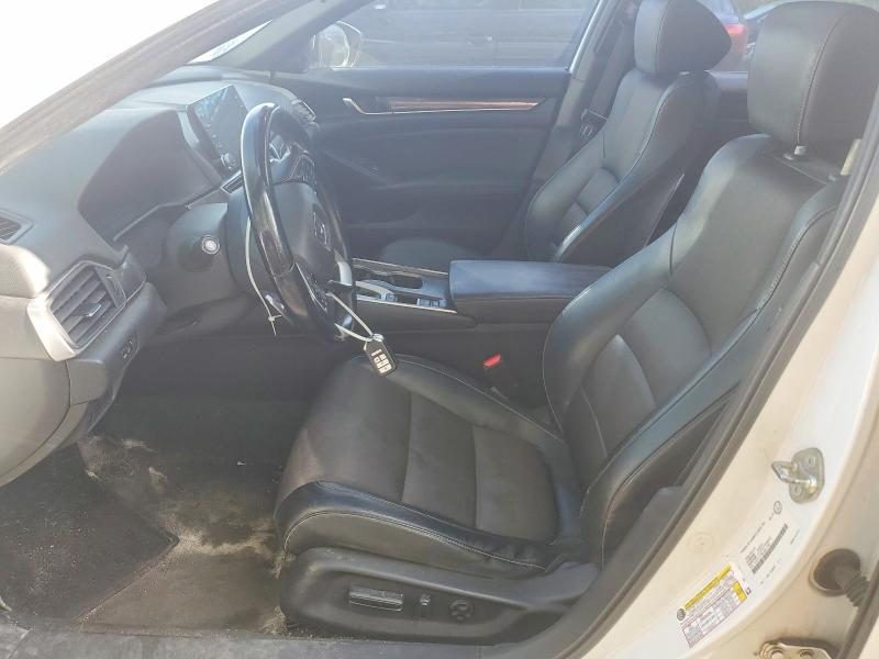 Продажа на аукционе авто 2018 Honda Accord, vin: 1HGCV1F39JA811783, номер лота: 58554226