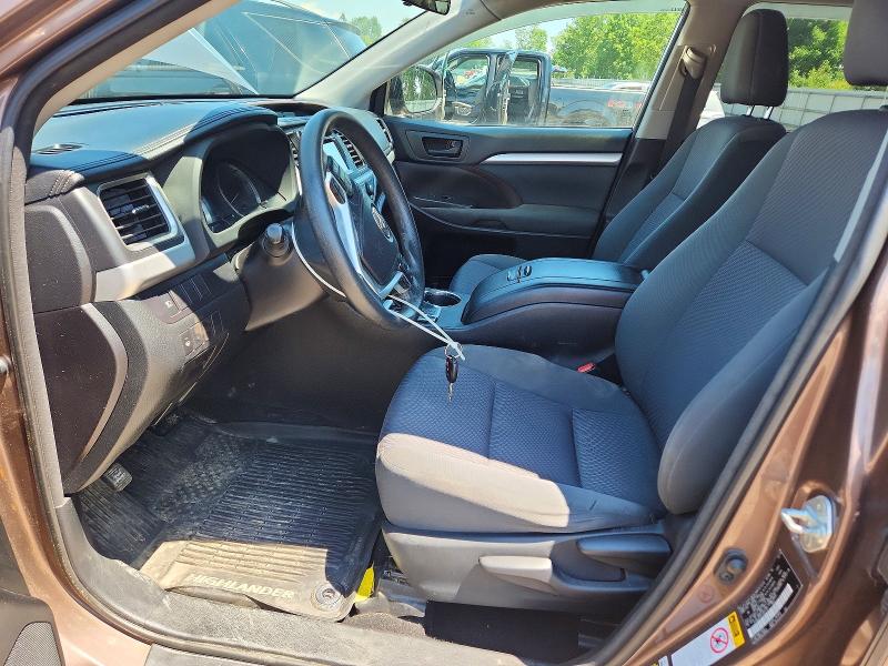 58882666 :رقم المزاد ، 5TDBZRFH4JS872177 vin ، 2018 Toyota Highlander مزاد بيع