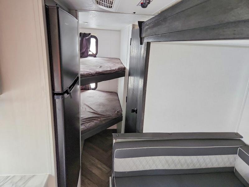 Продажа на аукционе авто 2021 Foresriver Unknown, vin: 5ZT2WDGCXMG201673, номер лота: 57676476