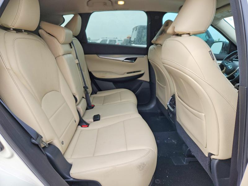 56865576 :رقم المزاد ، 3PCAJ5M10KF136621 vin ، 2019 Infiniti Qx50 مزاد بيع