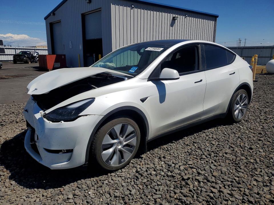 Auction sale of the 2023 Tesla Model Y, vin: 7SAYGDEEXPF842501, lot number: 57259836