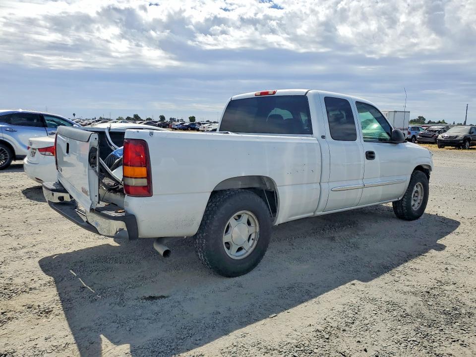 59015286 :رقم المزاد ، 2GTEC19V631305996 vin ، 2003 Gmc New Sierra مزاد بيع