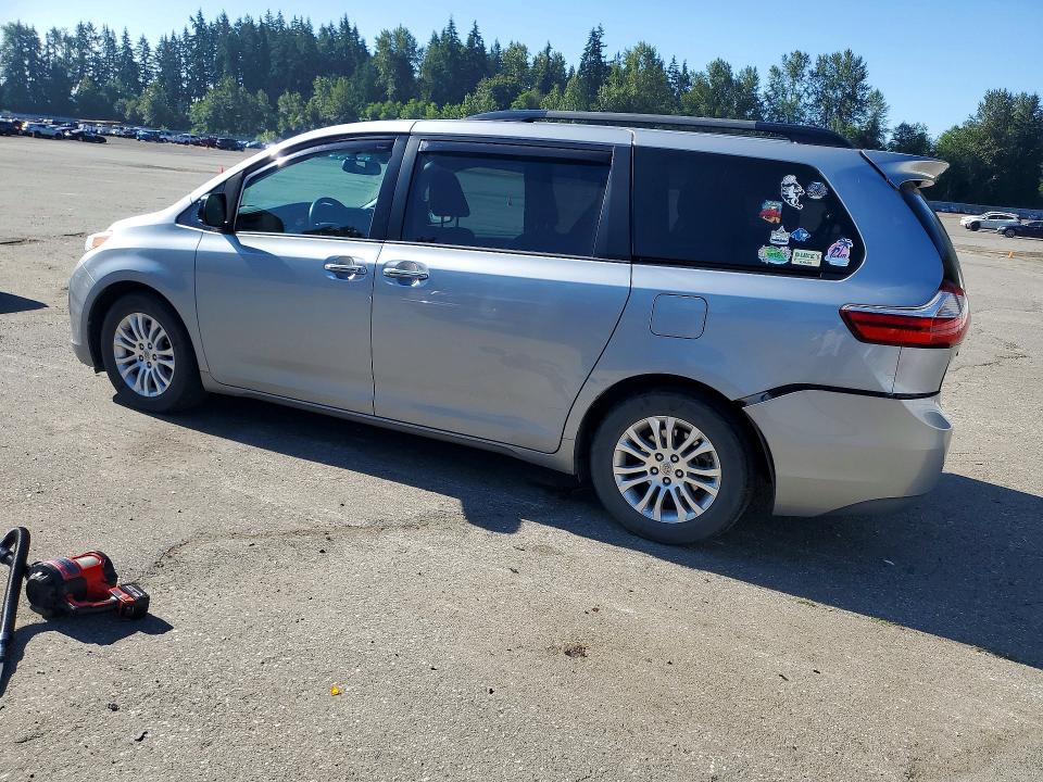 2015 Toyota Sienna მანქანა იყიდება აუქციონზე, vin: 5TDYK3DC7FS632809, აუქციონის ნომერი: 58368346