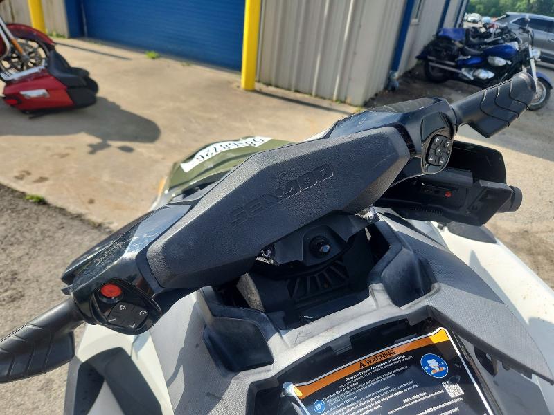2020 Sea-doo Boat მანქანა იყიდება აუქციონზე, vin: YDV32406L920, აუქციონის ნომერი: 58568726