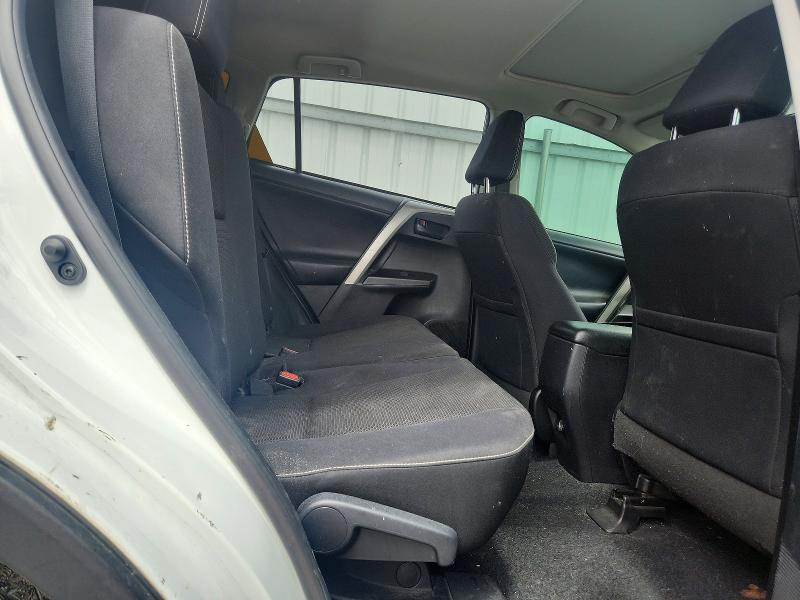 Продажа на аукционе авто 2018 Toyota Rav4, vin: 2T3RFREV2JW701411, номер лота: 56838096