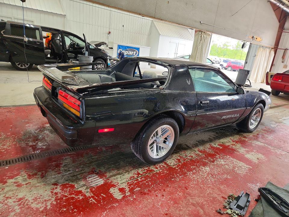 1990 Pontiac Firebird მანქანა იყიდება აუქციონზე, vin: 1G2FS23F8LL206416, აუქციონის ნომერი: 57924036