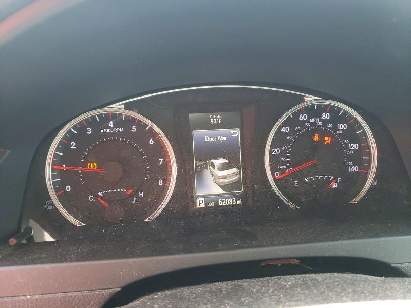 56814206 :رقم المزاد ، 4T1BF1FK9HU674184 vin ، 2017 Toyota Camry مزاد بيع