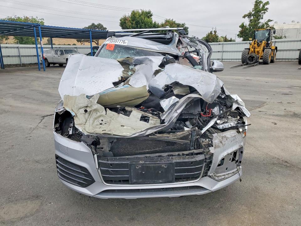 2016 Audi Q3 მანქანა იყიდება აუქციონზე, vin: WA1GFCFS5GR014676, აუქციონის ნომერი: 58497776