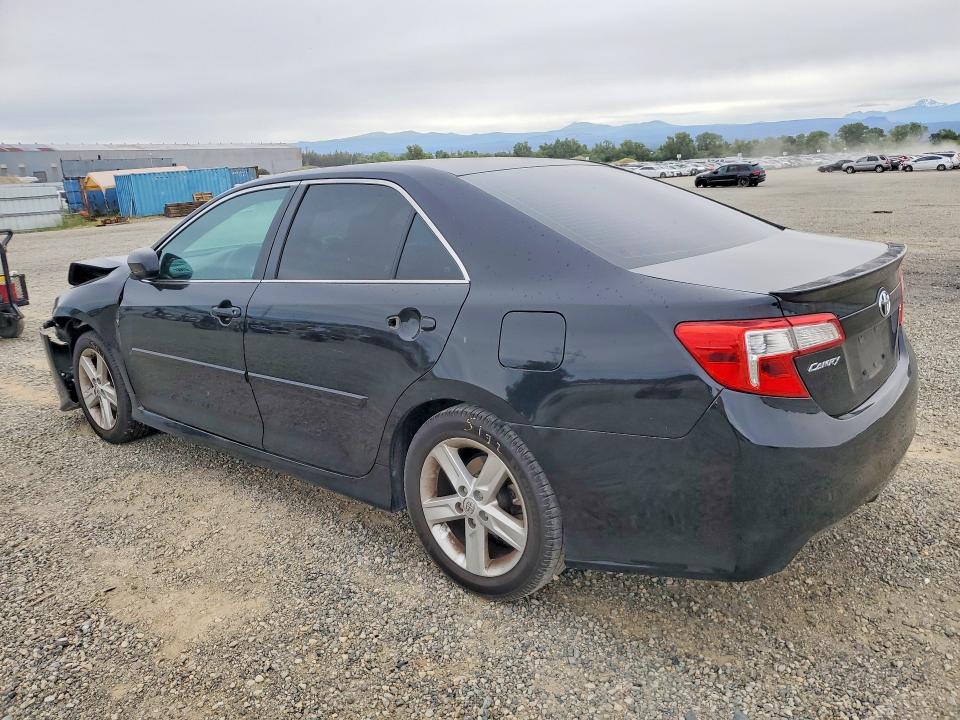 56637576 :رقم المزاد ، 4T1BF1FK3DU293327 vin ، 2013 Toyota Camry مزاد بيع