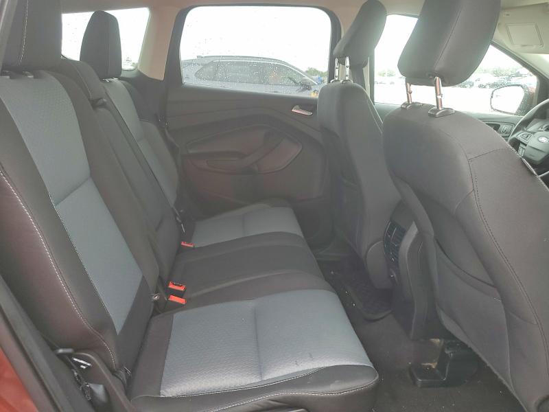 58897856 :رقم المزاد ، 1FMCU0GDXJUC95205 vin ، 2018 Ford Escape مزاد بيع