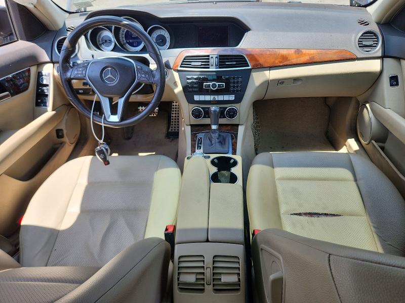 Продажа на аукционе авто 2013 Mercedes-benz C, vin: WDDGF4HB1DA828820, номер лота: 58978696