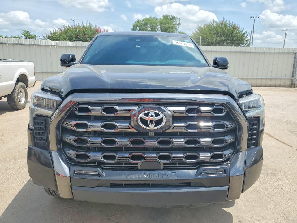 Продажа на аукционе авто 2022 Toyota Tundra, vin: 5TFNA5DB8NX038652, номер лота: 58429396