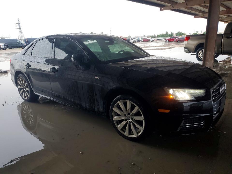 54486166 :رقم المزاد ، WAUKMAF42JA128018 vin ، 2018 Audi A4 مزاد بيع