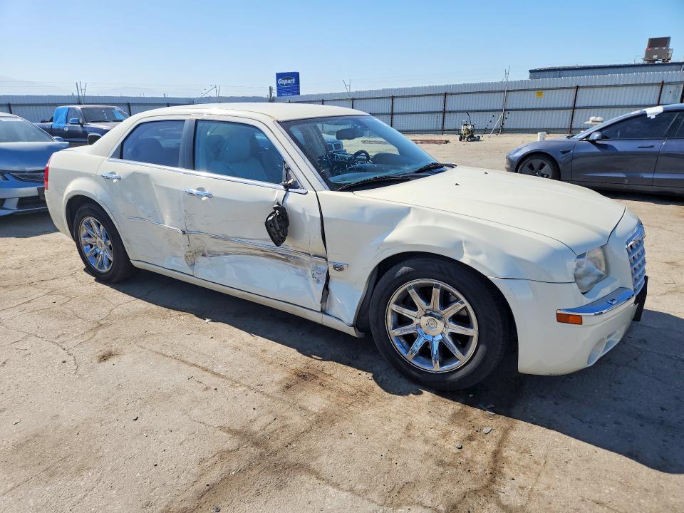 Продажа на аукционе авто 2006 Chrysler 300c, vin: 2C3LA63H56H439492, номер лота: 56033916
