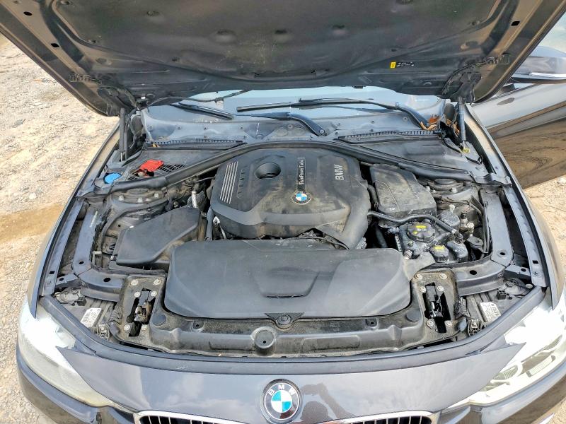 58816036 :رقم المزاد ، WBA8D9C52HK678023 vin ، 2017 Bmw 330 مزاد بيع