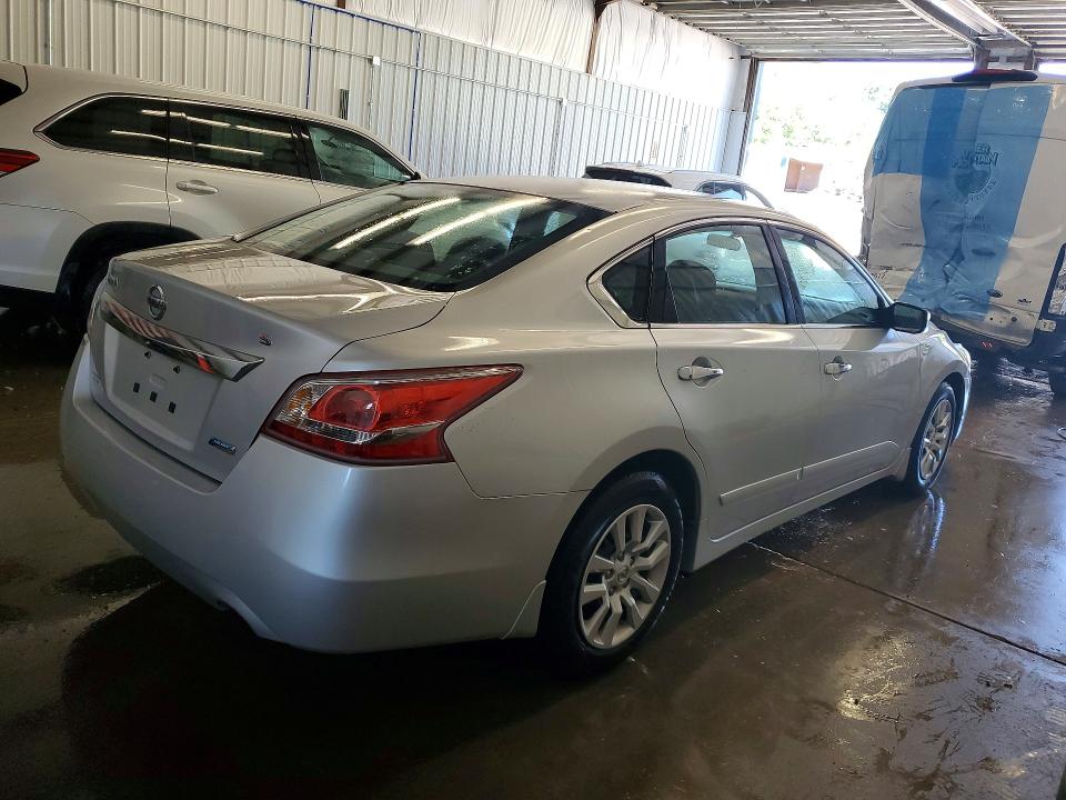 2013 Nissan Altima მანქანა იყიდება აუქციონზე, vin: 1N4AL3AP6DC290229, აუქციონის ნომერი: 55697466
