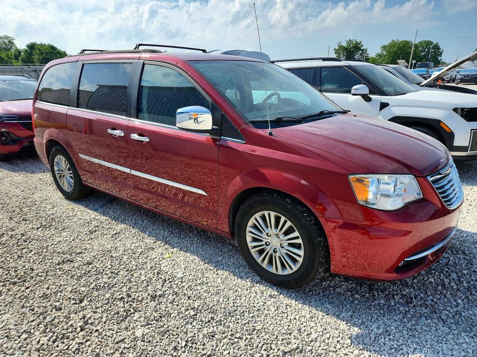 53213066 :رقم المزاد ، 2C4RC1CG6GR104375 vin ، 2016 Chrysler Town & Country مزاد بيع