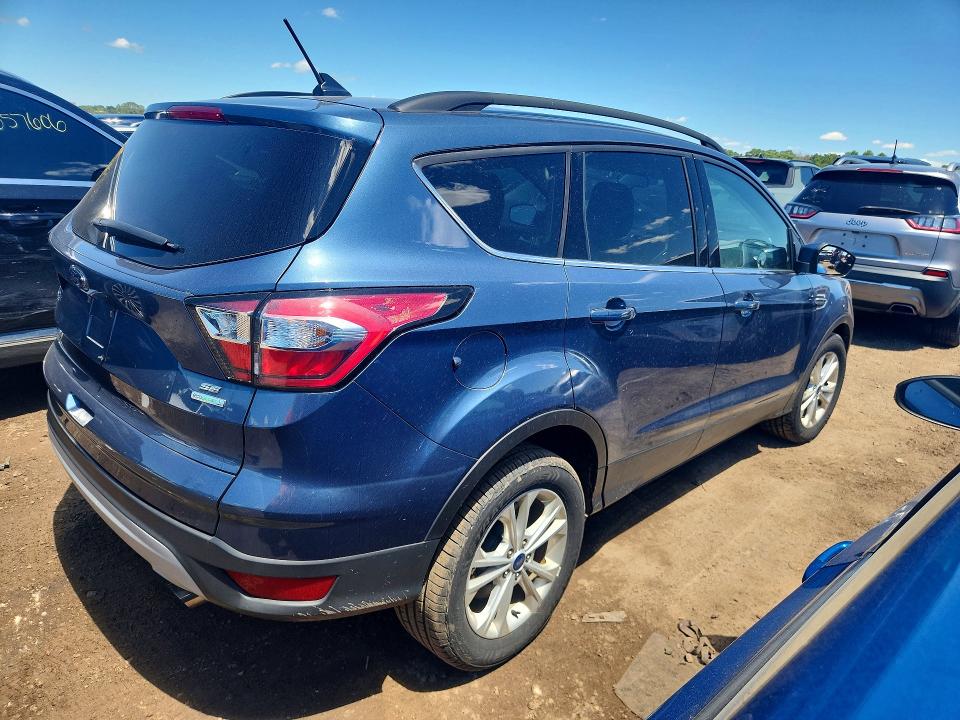 2018 Ford Escape მანქანა იყიდება აუქციონზე, vin: 1FMCU0GD4JUA80693, აუქციონის ნომერი: 57890656