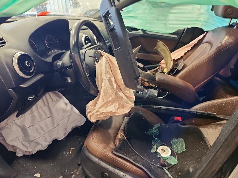 57313856 :رقم المزاد ، WAUAUHFF2J1019449 vin ، 2018 Audi A3 مزاد بيع