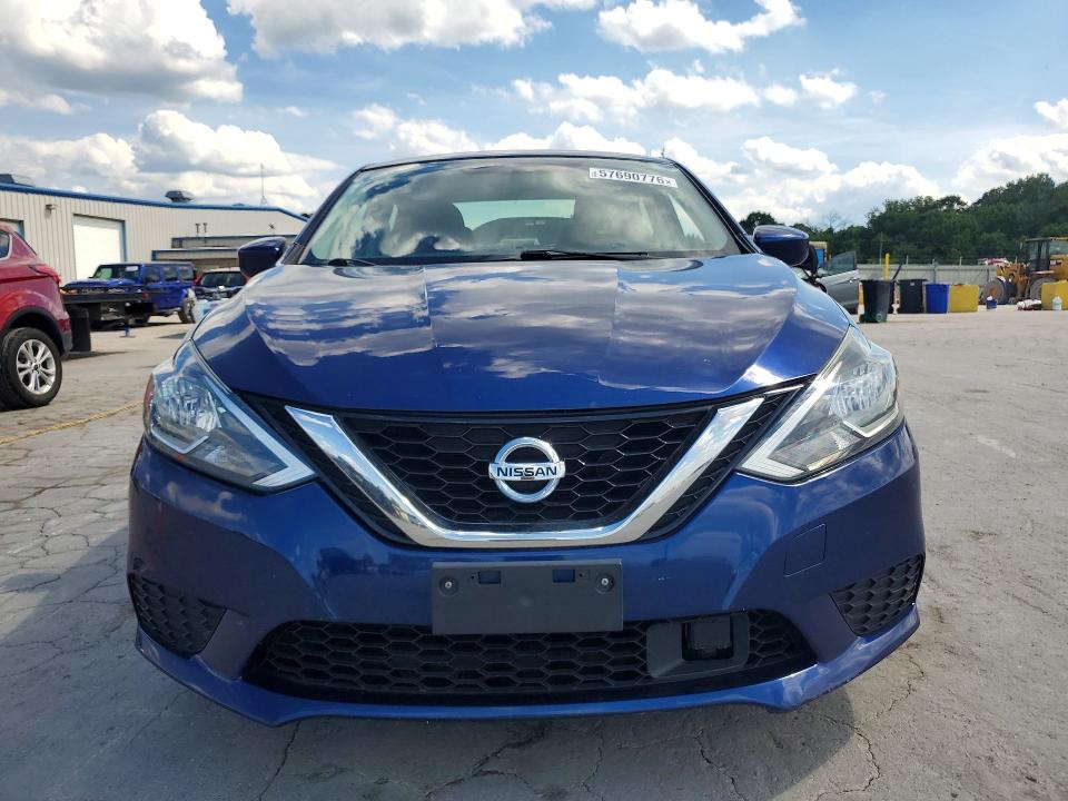 57690776 :رقم المزاد ، 3N1AB7AP1KY265802 vin ، 2019 Nissan Sentra مزاد بيع