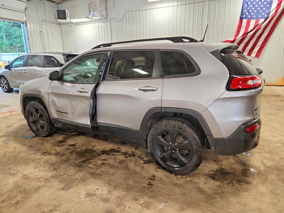 57779666 :رقم المزاد ، 1C4PJMCX4JD576082 vin ، 2018 Jeep Cherokee مزاد بيع