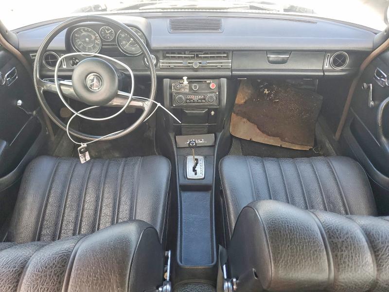57533306 :رقم المزاد ، 11401012004611 vin ، 1968 Mercedes-benz 250 مزاد بيع