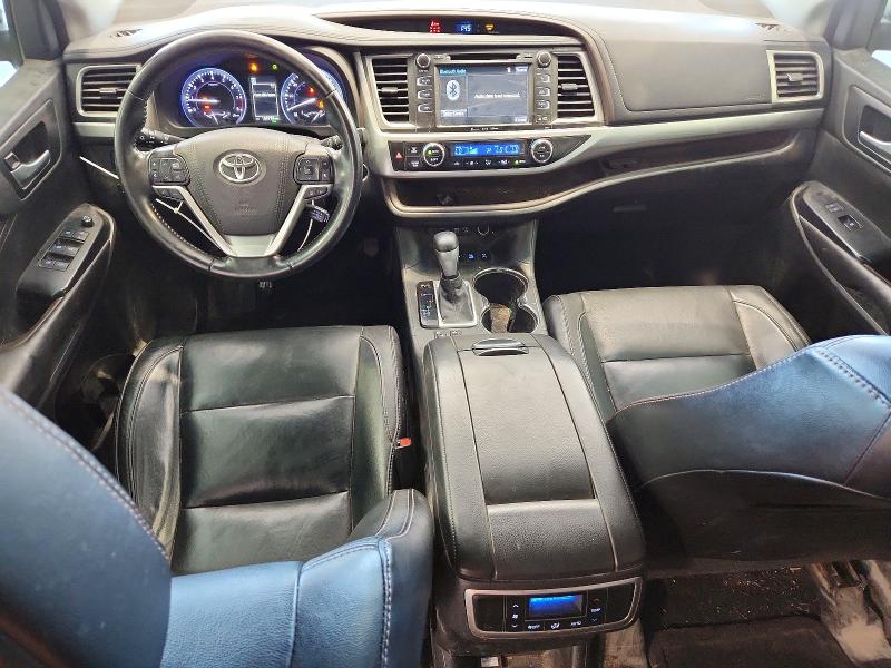 Продажа на аукционе авто 2017 Toyota Highlander, vin: 5TDJZRFH3HS435759, номер лота: 54843126