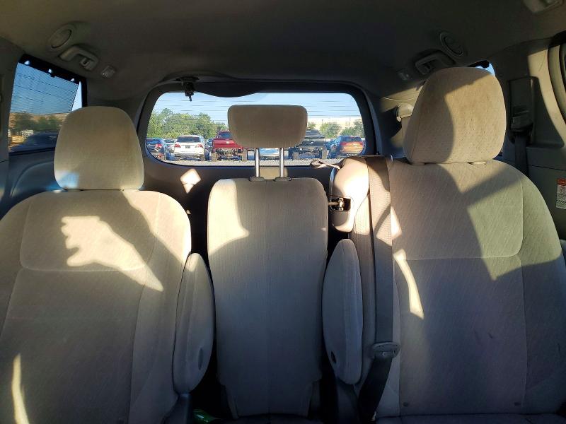56086146 :رقم المزاد ، 5TDKK3DC3FS611879 vin ، 2015 Toyota Sienna مزاد بيع