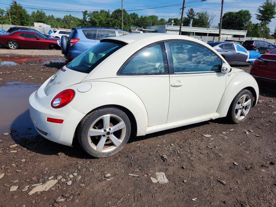 56499136 :رقم المزاد ، 3VWFG31C18M510461 vin ، 2008 Volkswagen New Beetle مزاد بيع