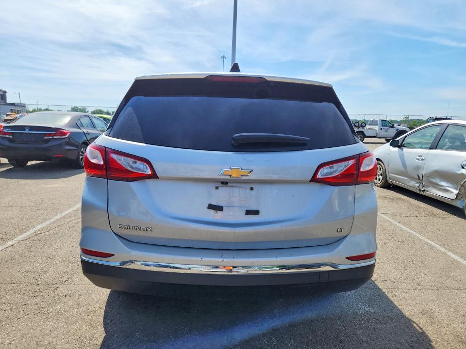 55425916 :رقم المزاد ، 2GNAXJEV6J6122002 vin ، 2018 Chevrolet Equinox مزاد بيع