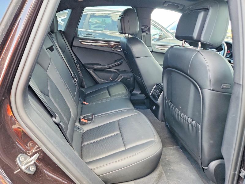 58212696 :رقم المزاد ، WP1AA2A51MLB16981 vin ، 2021 Porsche Macan مزاد بيع