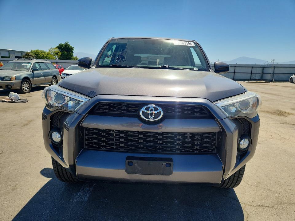 2015 Toyota 4runner მანქანა იყიდება აუქციონზე, vin: JTEZU5JR3F5099006, აუქციონის ნომერი: 57143106