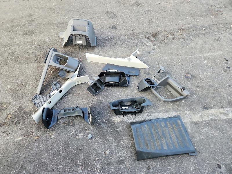 55569486 :رقم المزاد ، 1FDBW5Z83MKA84303 vin ، 2021 Ford Transit مزاد بيع