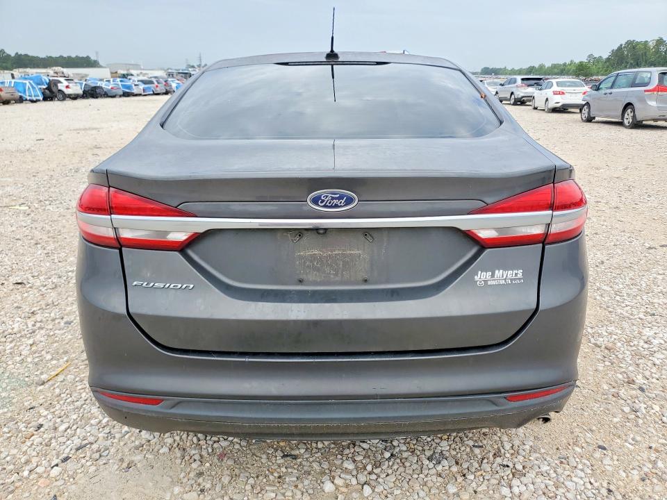 56490626 :رقم المزاد ، 3FA6P0G71HR273748 vin ، 2017 Ford Fusion مزاد بيع