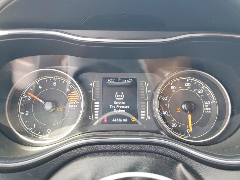Продажа на аукционе авто 2020 Jeep Cherokee, vin: 1C4PJLCB1LD624946, номер лота: 55943376
