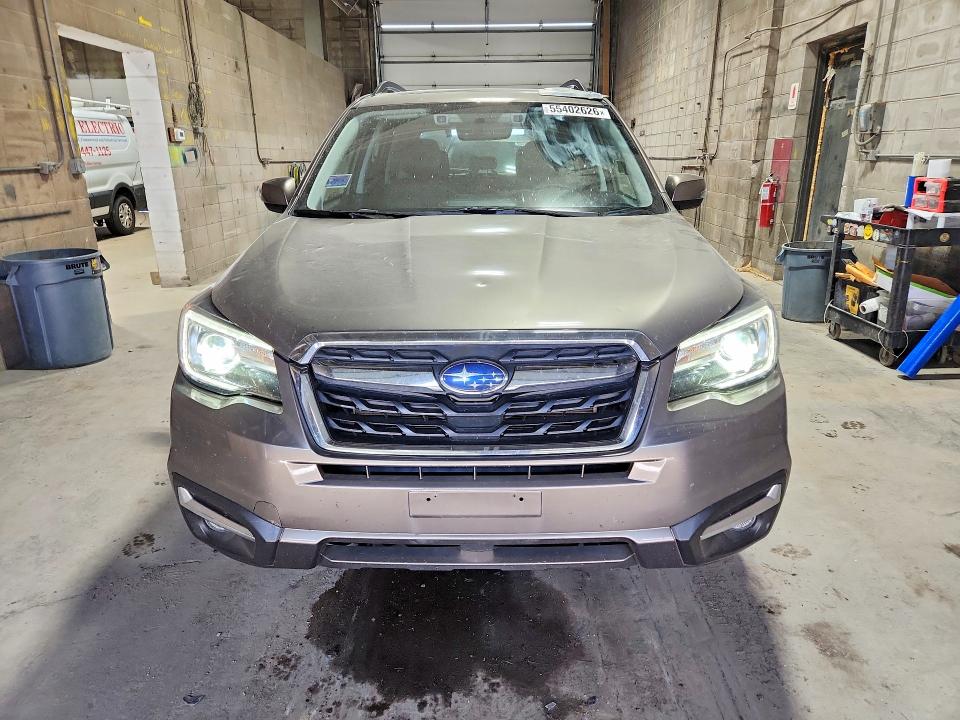 55402626 :رقم المزاد ، JF2SJAWC5JH591850 vin ، 2018 Subaru Forester مزاد بيع