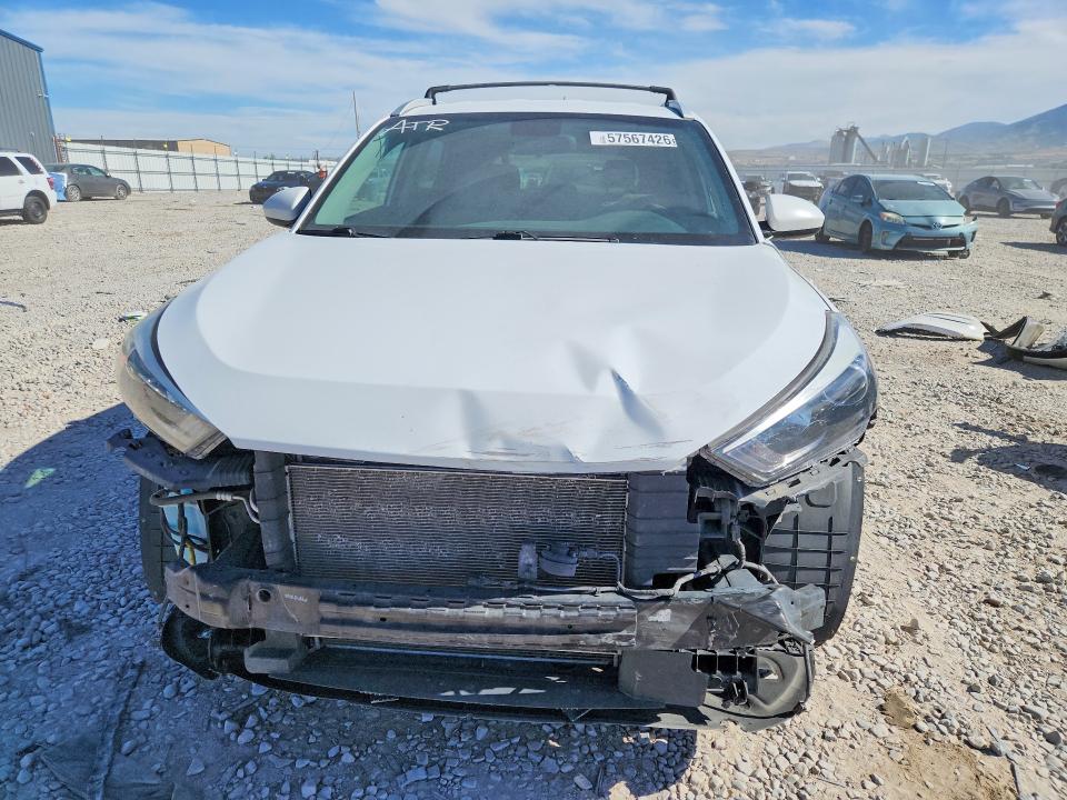 2016 Hyundai Tucson მანქანა იყიდება აუქციონზე, vin: KM8J33A45GU161604, აუქციონის ნომერი: 57567426