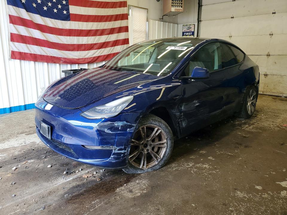 56767556 :رقم المزاد ، 5YJYGDEE3MF255985 vin ، 2021 Tesla Model Y مزاد بيع