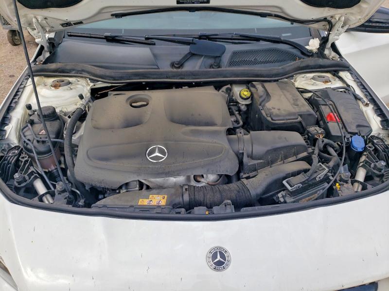 56228316 :رقم المزاد ، WDDSJ4EB8JN680201 vin ، 2018 Mercedes-benz Cla مزاد بيع