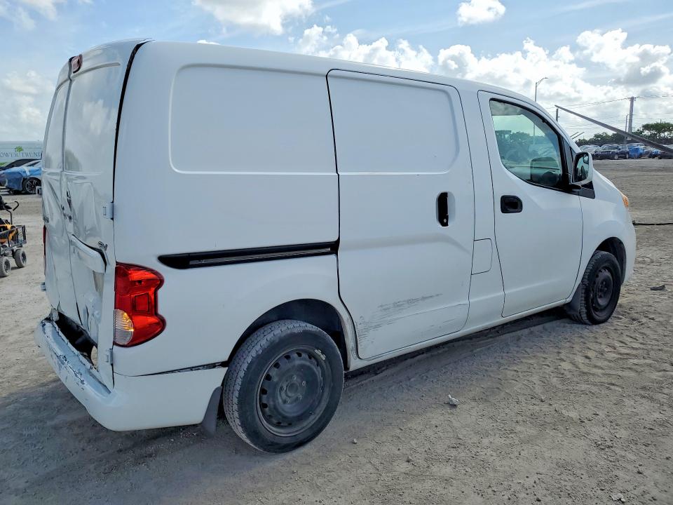 57725556 :رقم المزاد ، 3N6CM0KN1EK697377 vin ، 2014 Nissan Nv200 مزاد بيع