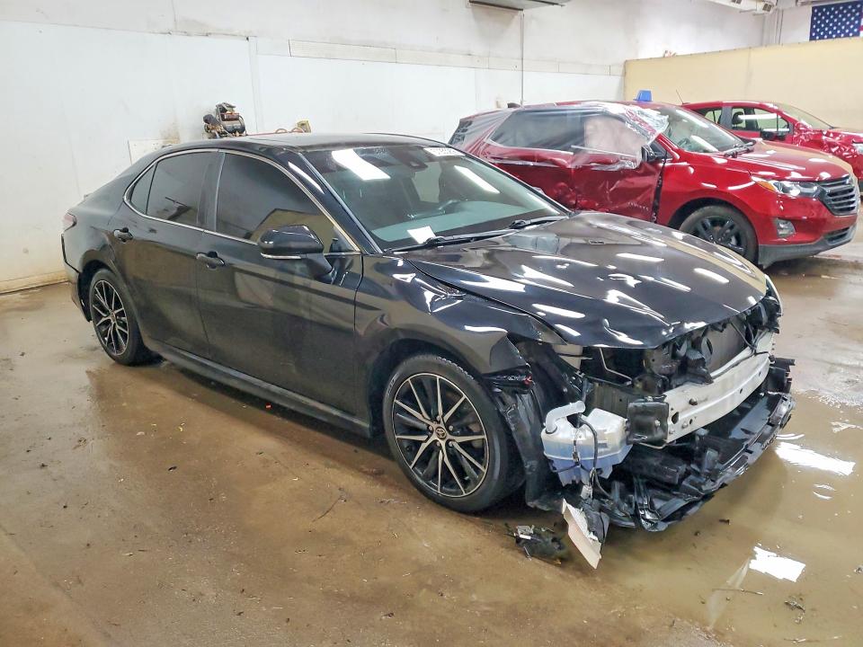 Продажа на аукционе авто 2022 Toyota Camry, vin: 4T1G11AK9NU632962, номер лота: 57935256