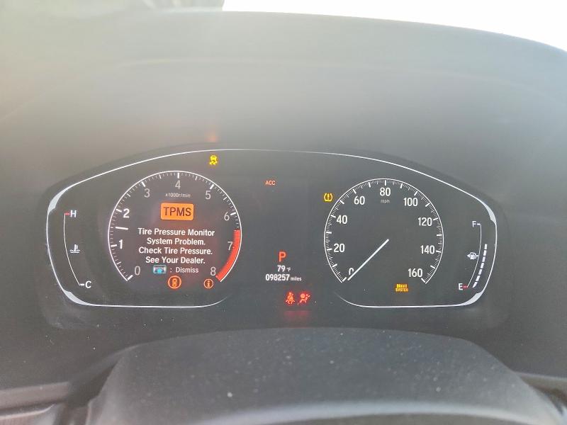 47102386 :رقم المزاد ، 1HGCV1F19JA028963 vin ، 2018 Honda Accord مزاد بيع